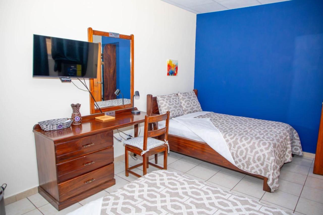 Hotel Suenos San Salvador